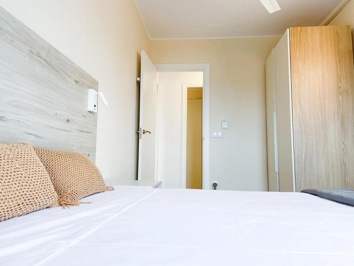 Marina By Unik Tarragona Apartman