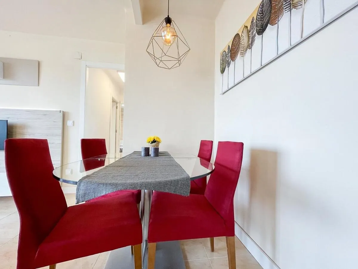 Marina By Unik Tarragona Apartman