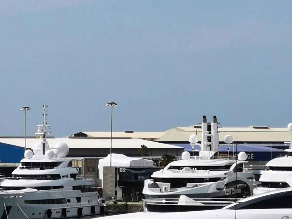 Marina By Tarragonadays Apartment